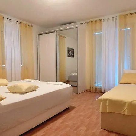 Apartman Mestral Baska Voda
