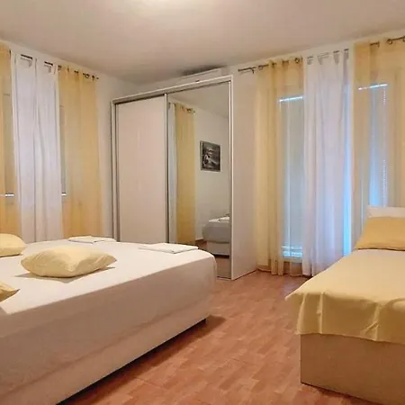 Appartamento Mestral Baška Voda